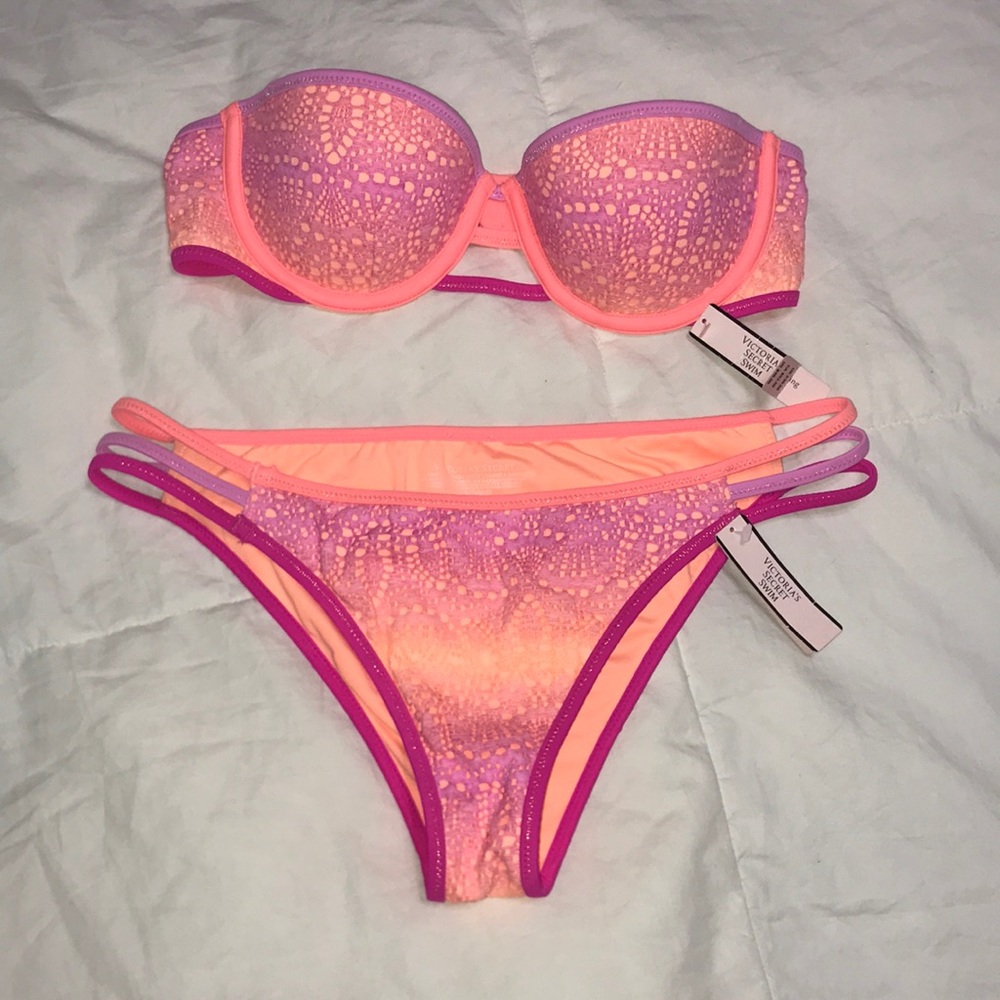 • Victoria’s Secret Swim • S/32B •